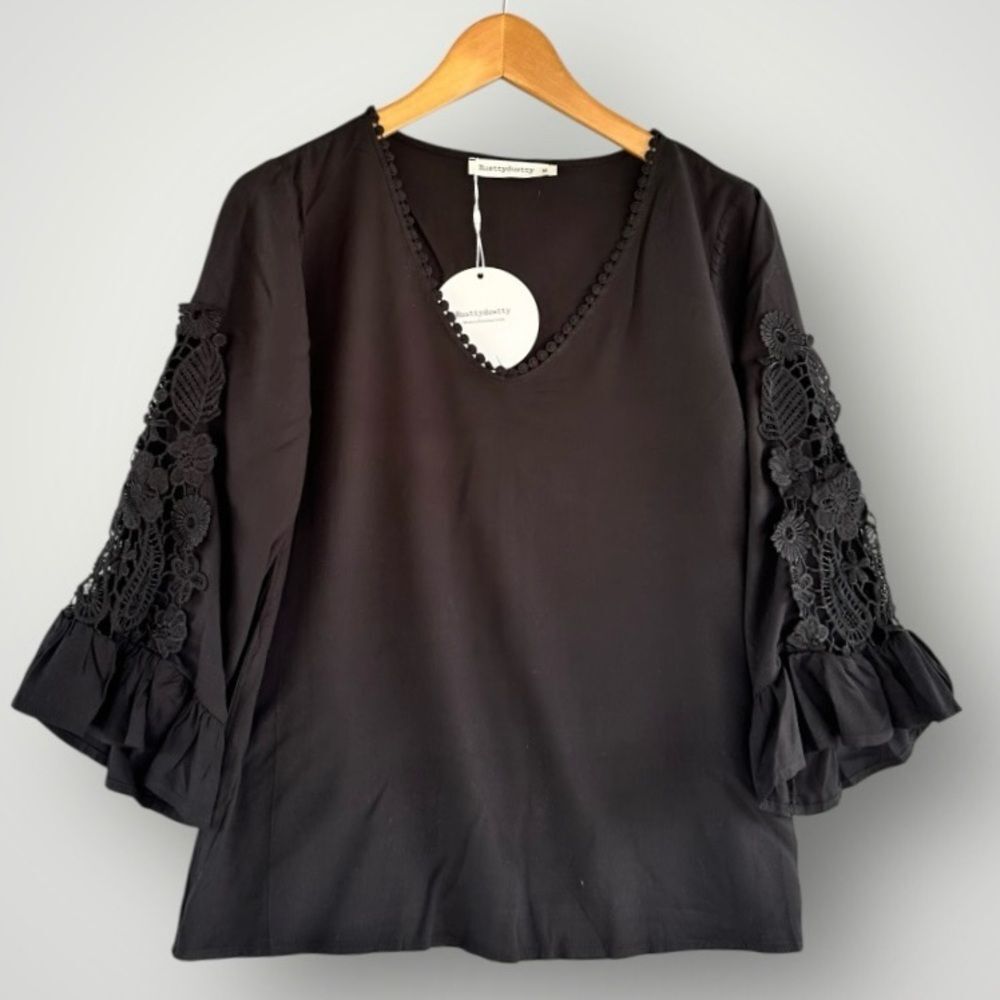 🎉5 for $45🎉 NWT RusttyDustty top blouse shirt size M black